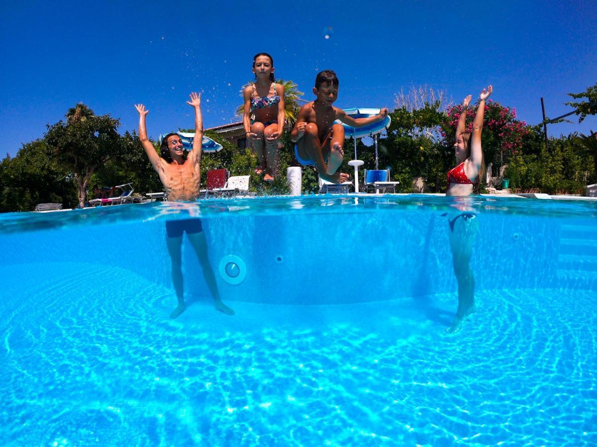 Hotel Residence Le Playe サンタ・ドメーニカ エクステリア 写真